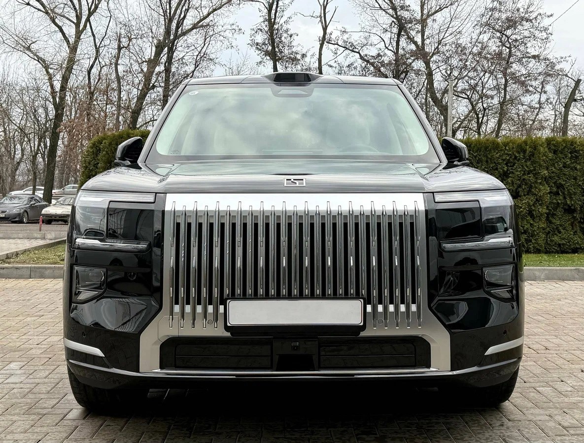 Zeekr 9X Max - 660 kW (897 koní) - 2