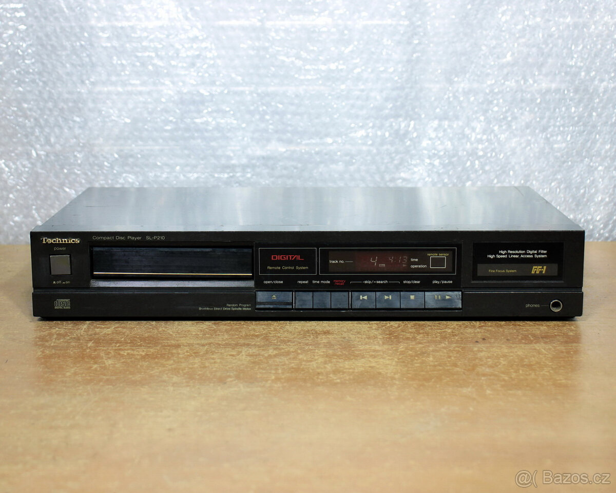 CD přehrávač Technics. - 2