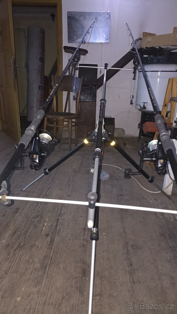 Pruty a tripod - 2