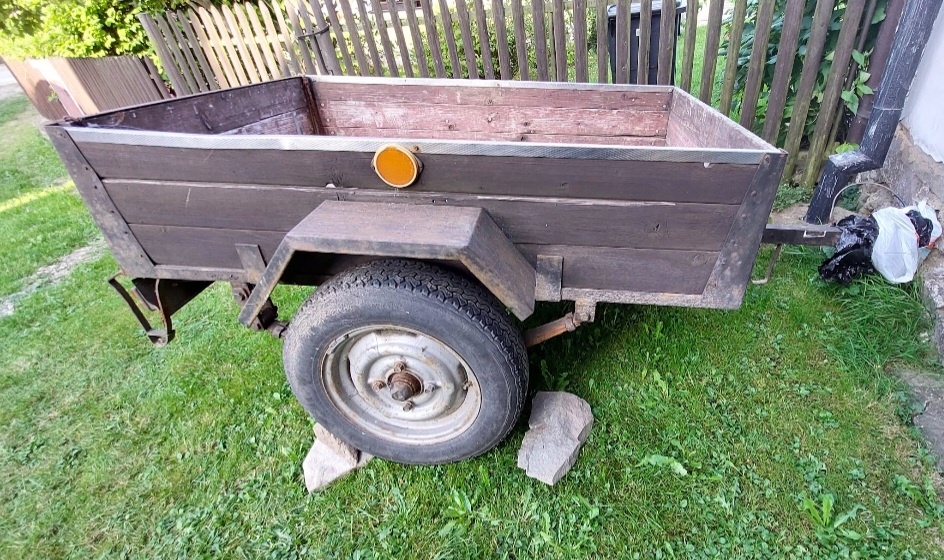 Přívěstný vozík za auto - 2