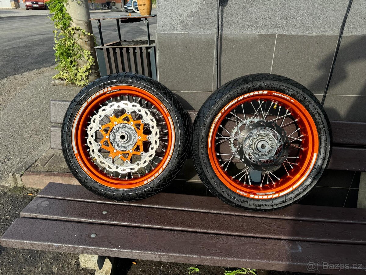 Motardová kola KTM EXC