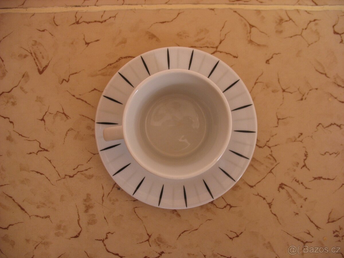 Porcelánové nepoužívané kávové (čajové) soupravy. - 2