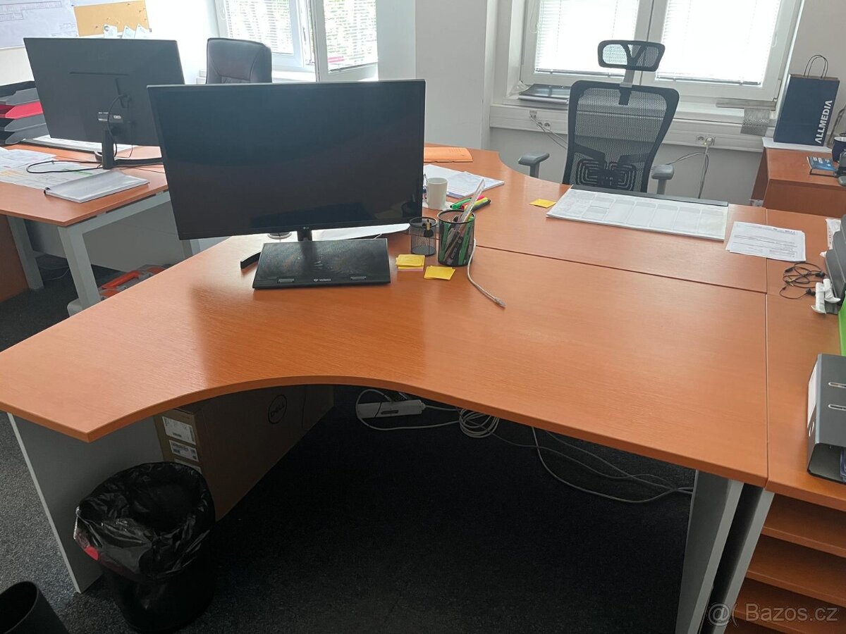 kancelářský nábytek - 2