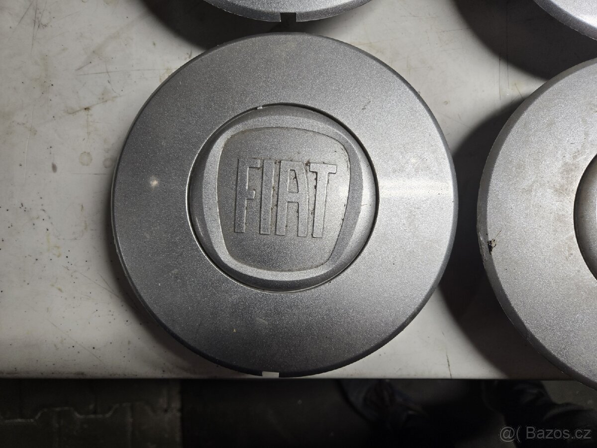 Originál poklice Fiat Peugeot - 2