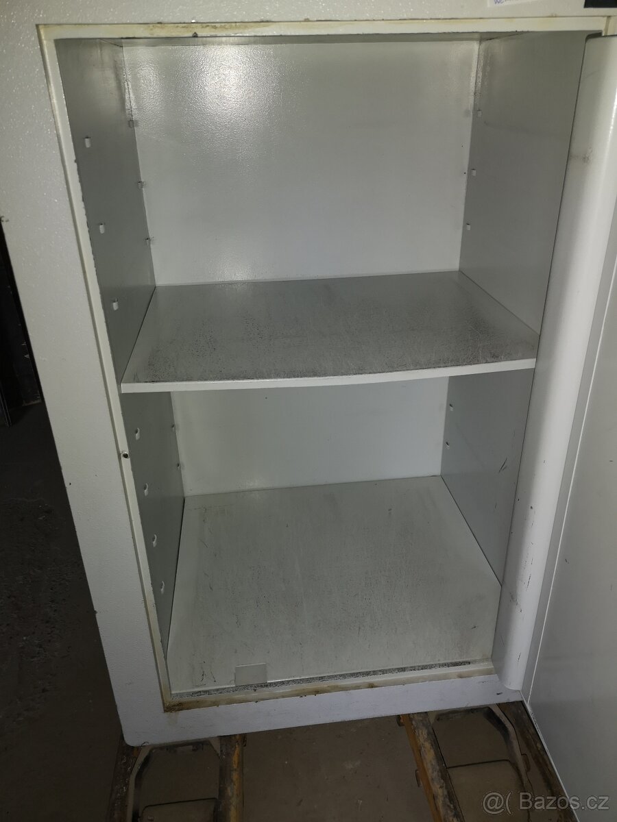 trezor Wertheim LET - 2