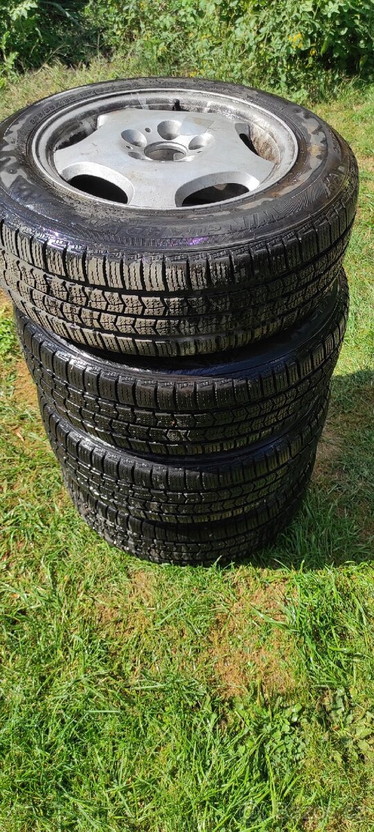 Zimní pneu 205/65/r16c - 2