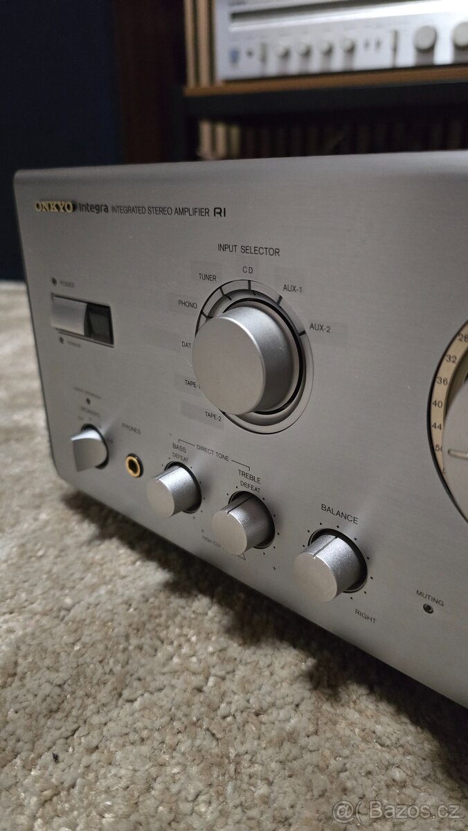Prodám zesilovač Onkyo integra 8870 - 2