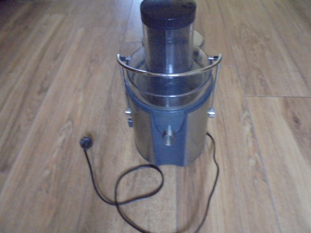 odšťavňovač Sencor SJE 1005 - 2