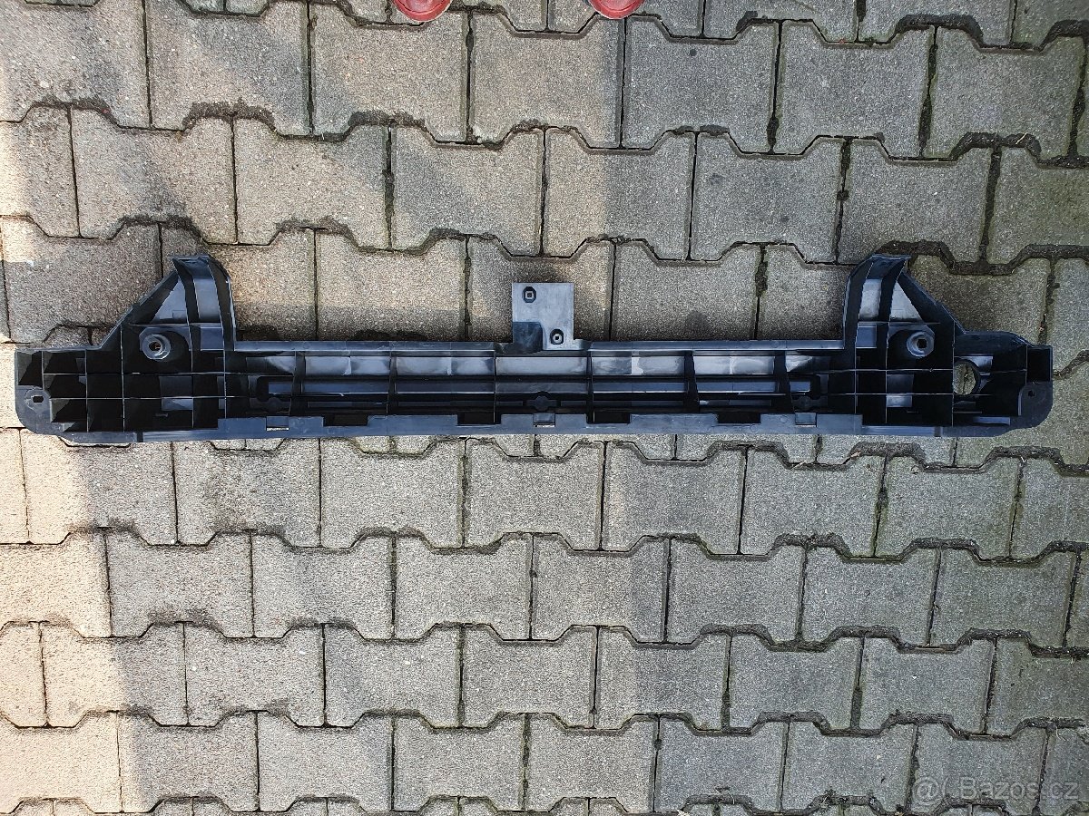 Ford Focus combi -výztuha zadního nárazníku - 2