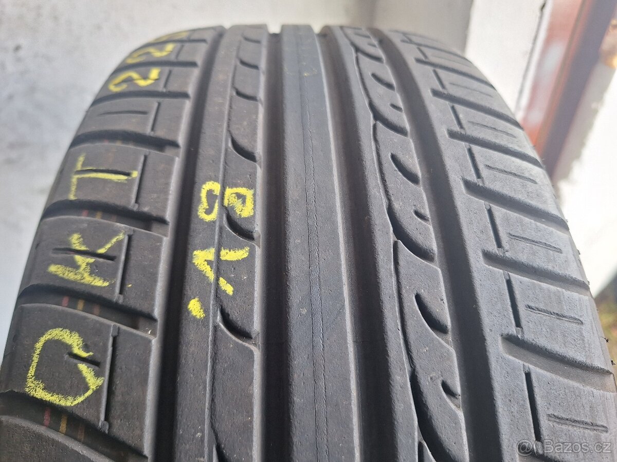 Prodám letní pneu 225/45/17 Dunlop - 2