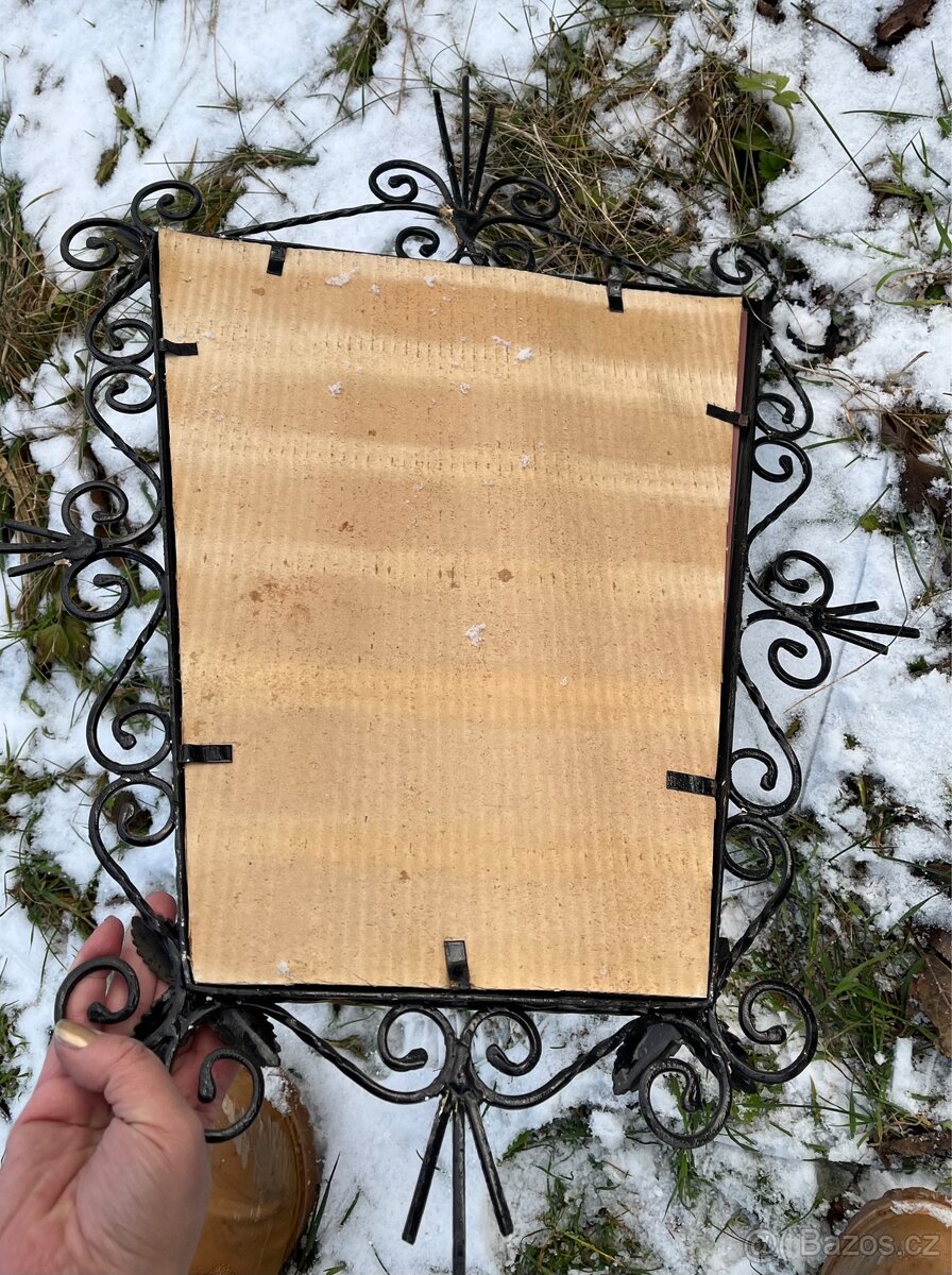 Prodám originální nástěnné zrcadlo v masivním kovaném rámu. - 2