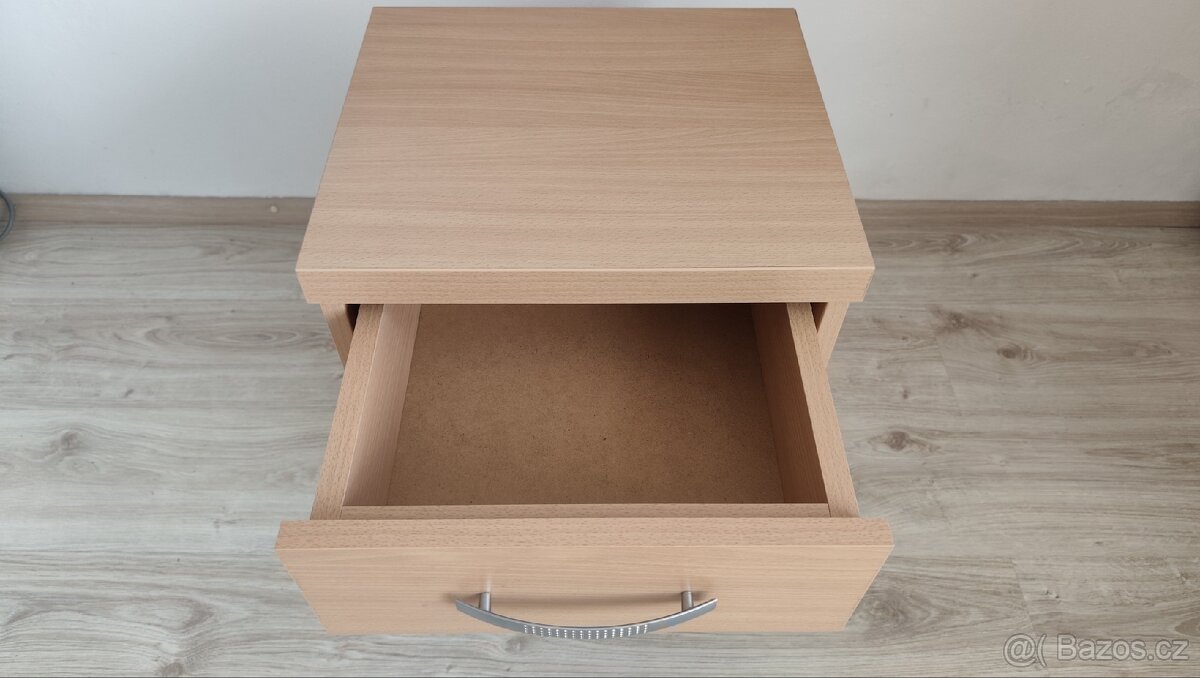 Noční stolek - 2