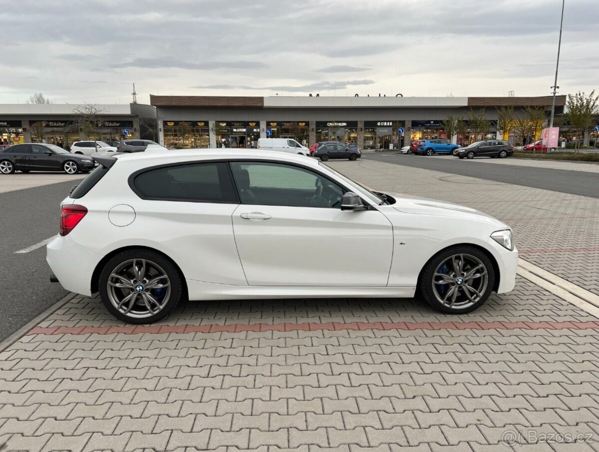 BMW M135i 235kw M Performance zadní náhon - 2