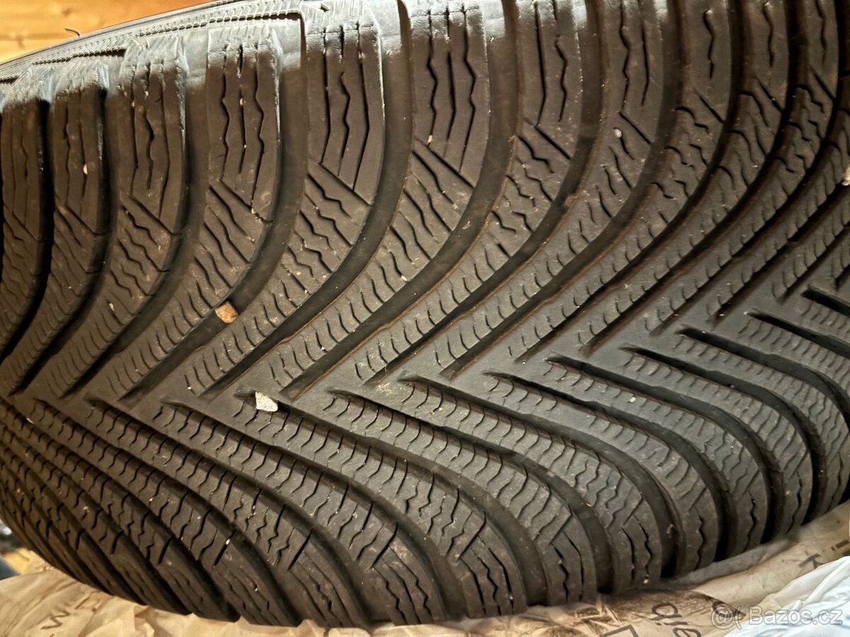 Sada BMW 5 kola a zimní pneu Michelin 225/55/R17 - 2