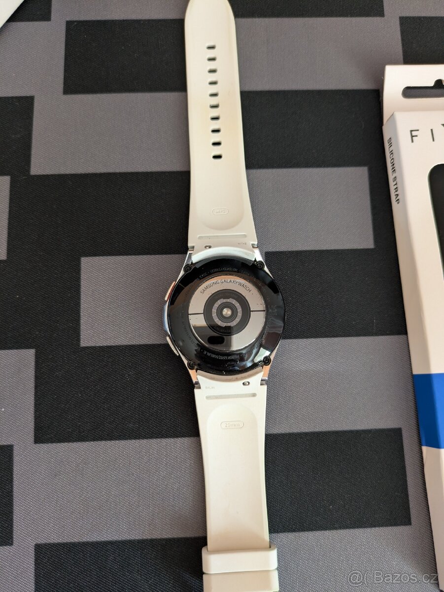 Galaxy Watch4 Classic RM-880 42mm - 2