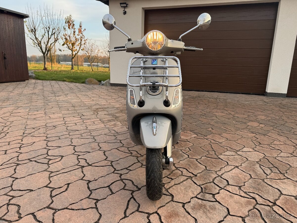 Vespa LX50 - 2