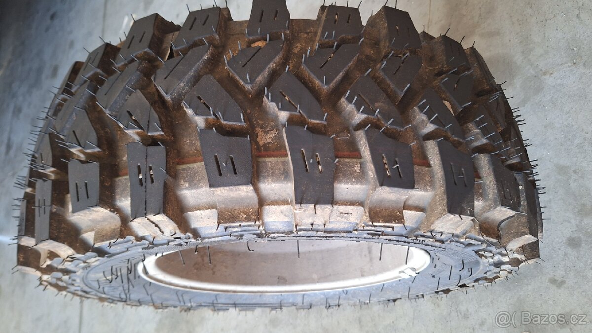 Offroad alu kola 245/70 R16 na 4x4 Nissan, Toyota atd...