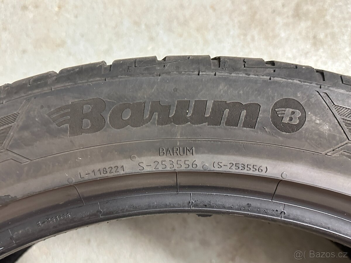 4 ks letní pneu 235/45/20 Barum Bravuris 5 - 2