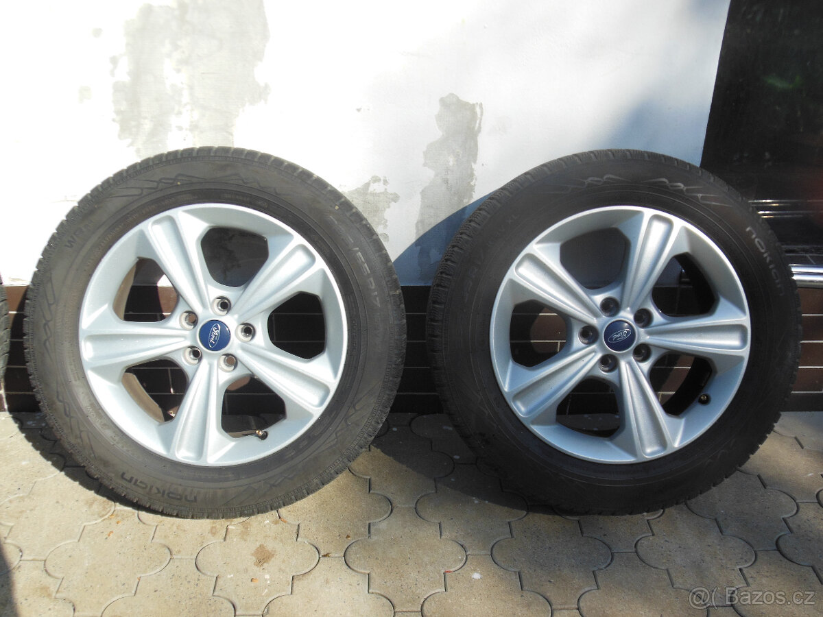 Kuga Originální zimní sada Alu kol 17" 235/55R17 - 2