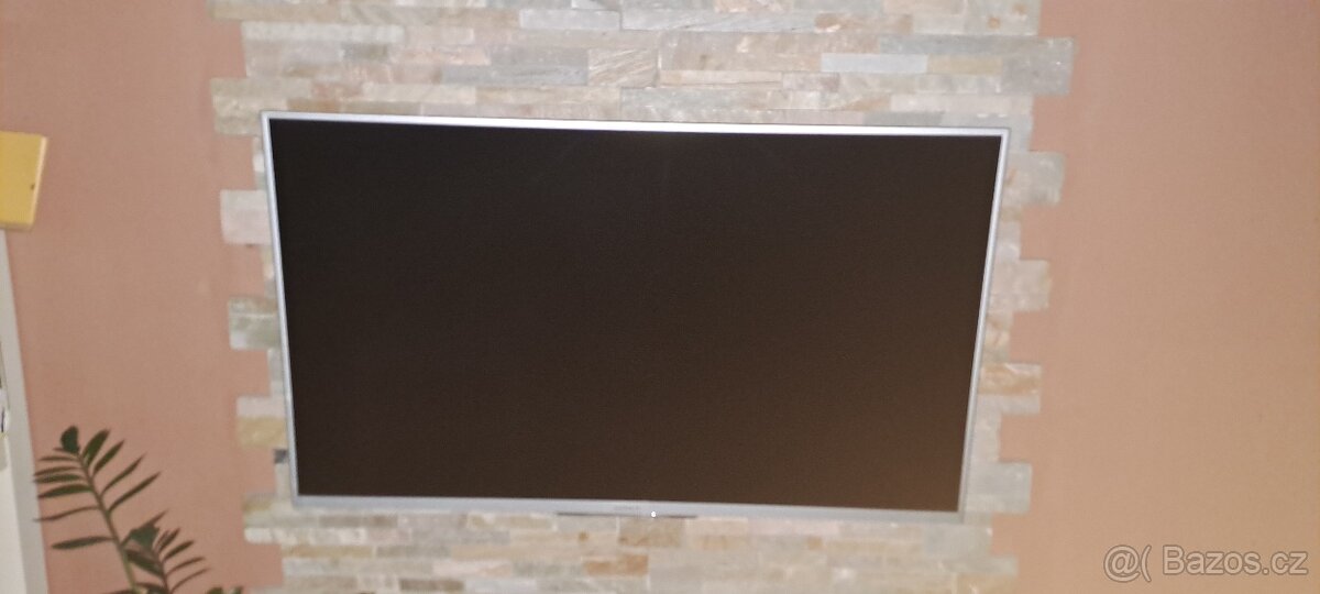 TV SONY KDL-42W706B - 2