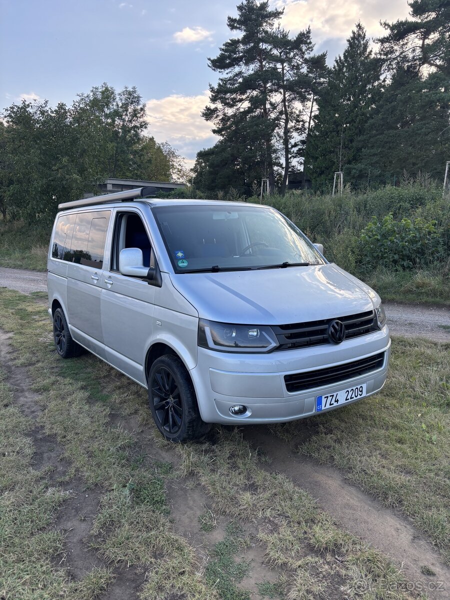 Volkswagen T5 75kw Caravelle - 2