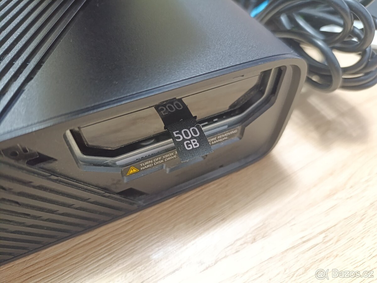 Xbox 360E 500Gb + Kinect + hry - 2