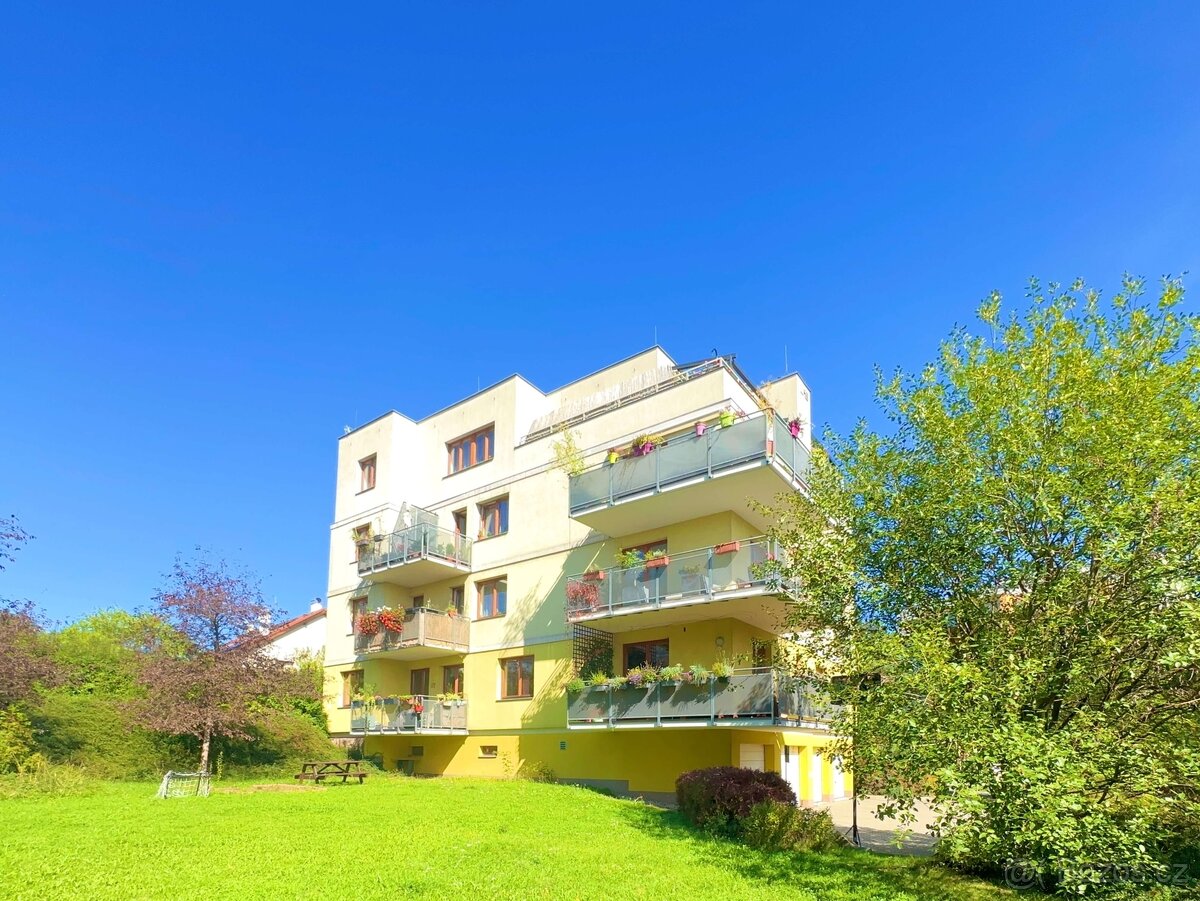 Pronájem bytu 3+kk s balkonem, 85 m² + 16 m², Praha 10 – Mal - 2