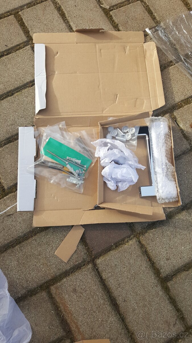 Skleněné dveře do sprchy (niky) - 2