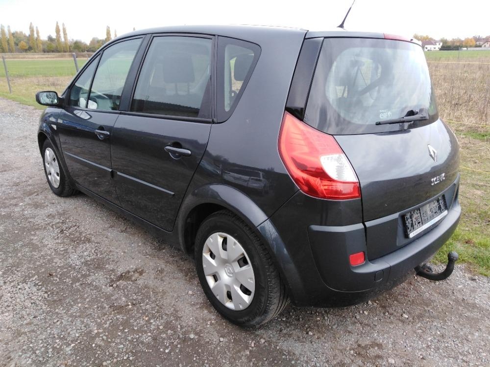 RENAULT SCENIC 1,5 DCi NAFTA 78 KW 6.KVALT - 2