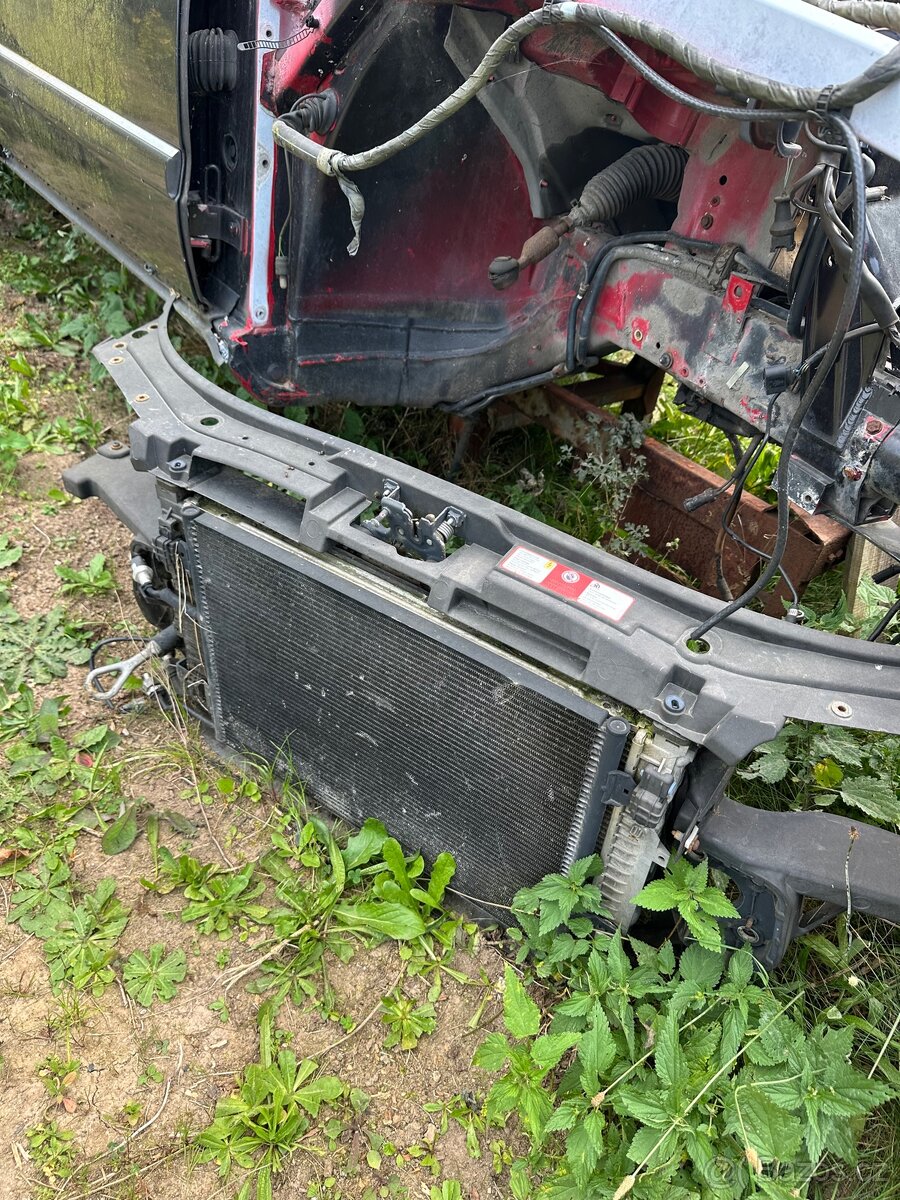 Audi A6 C5 2,8i motor + chladičová stěna - 2