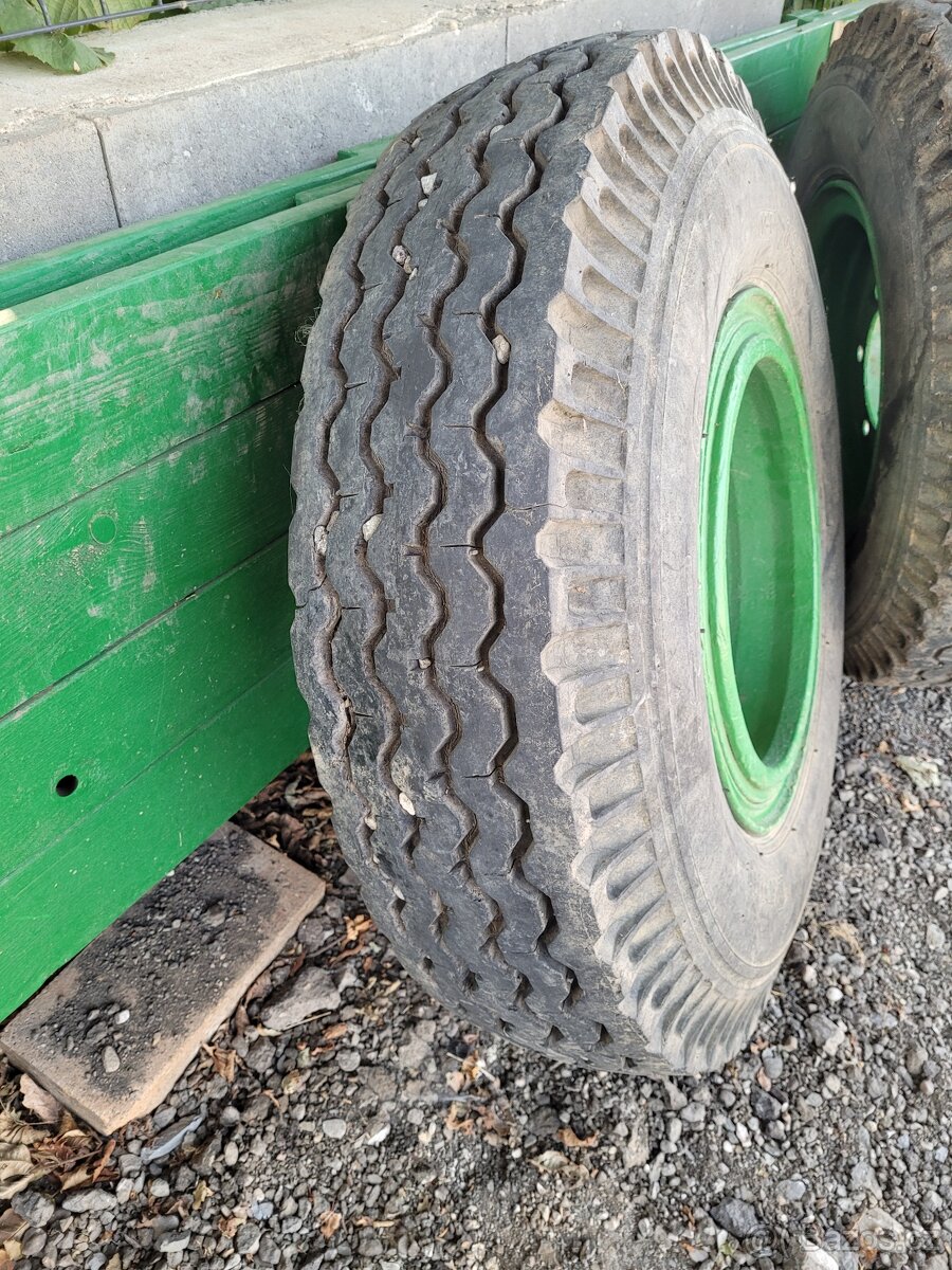 Kola 8,25 - 15, vlečka 5 tun - 2