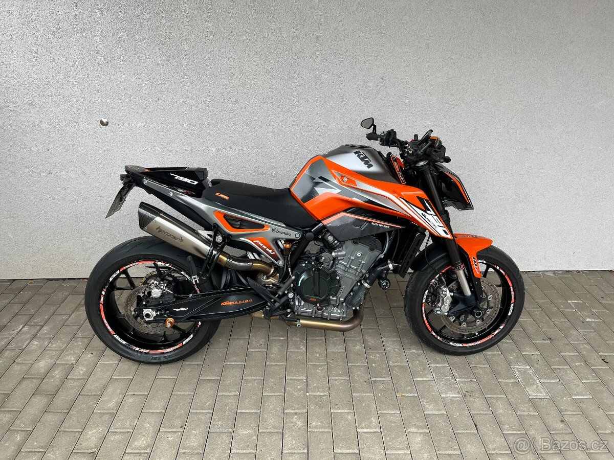 KTM Duke 790 - 2