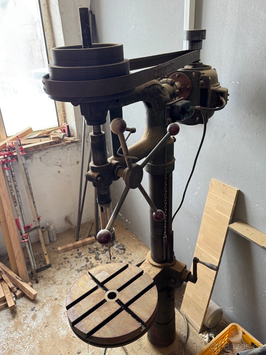 Sloupová vrtačka - 2