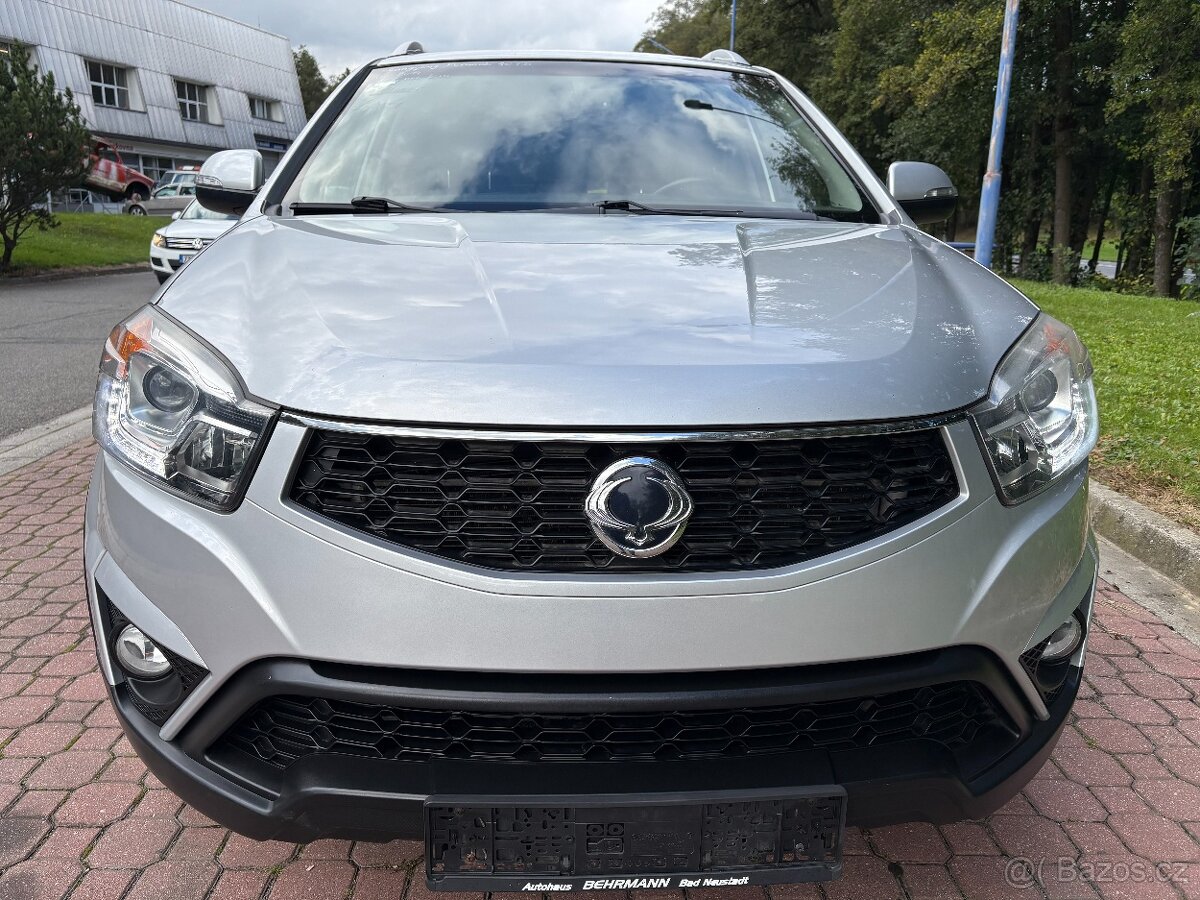 Ssangyong Korando 2.0 D Sapphire 4x4 - 2