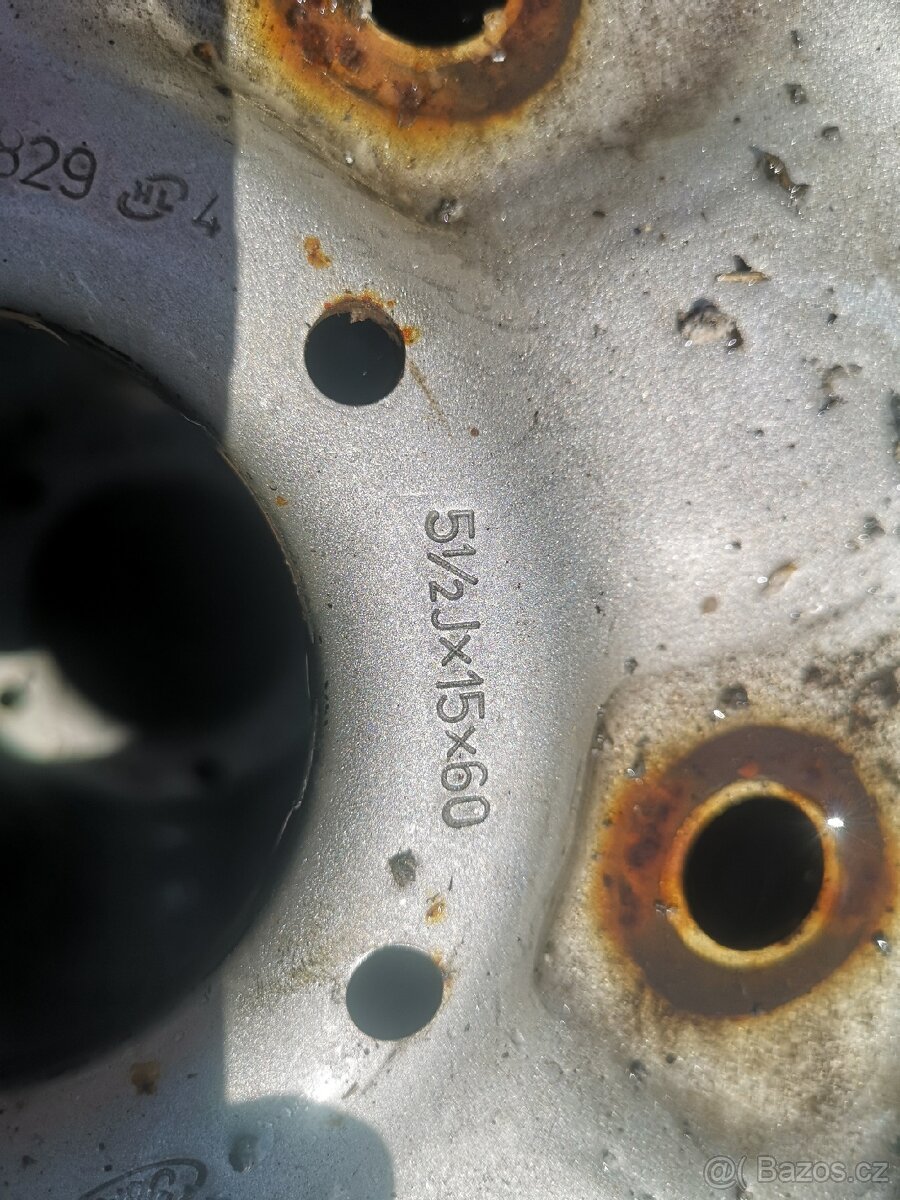 Prodám pneu i disky Ford Tranzit 195/70/R15C - 2