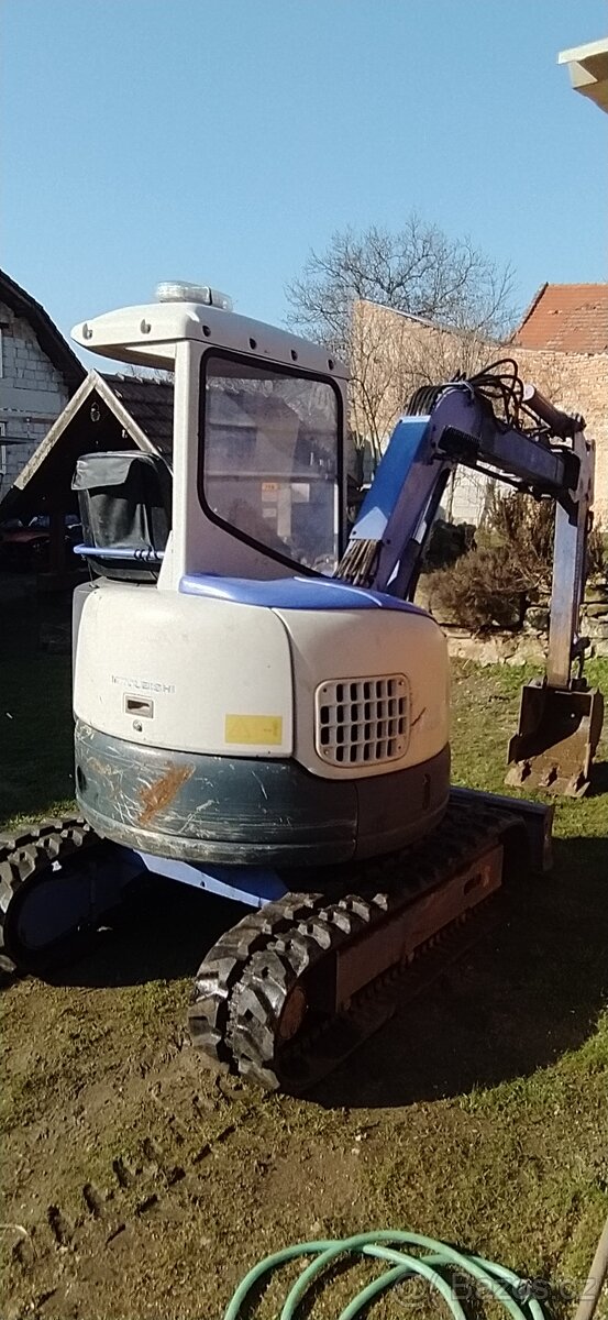 Minibagr Mitsubishi 2t - 2