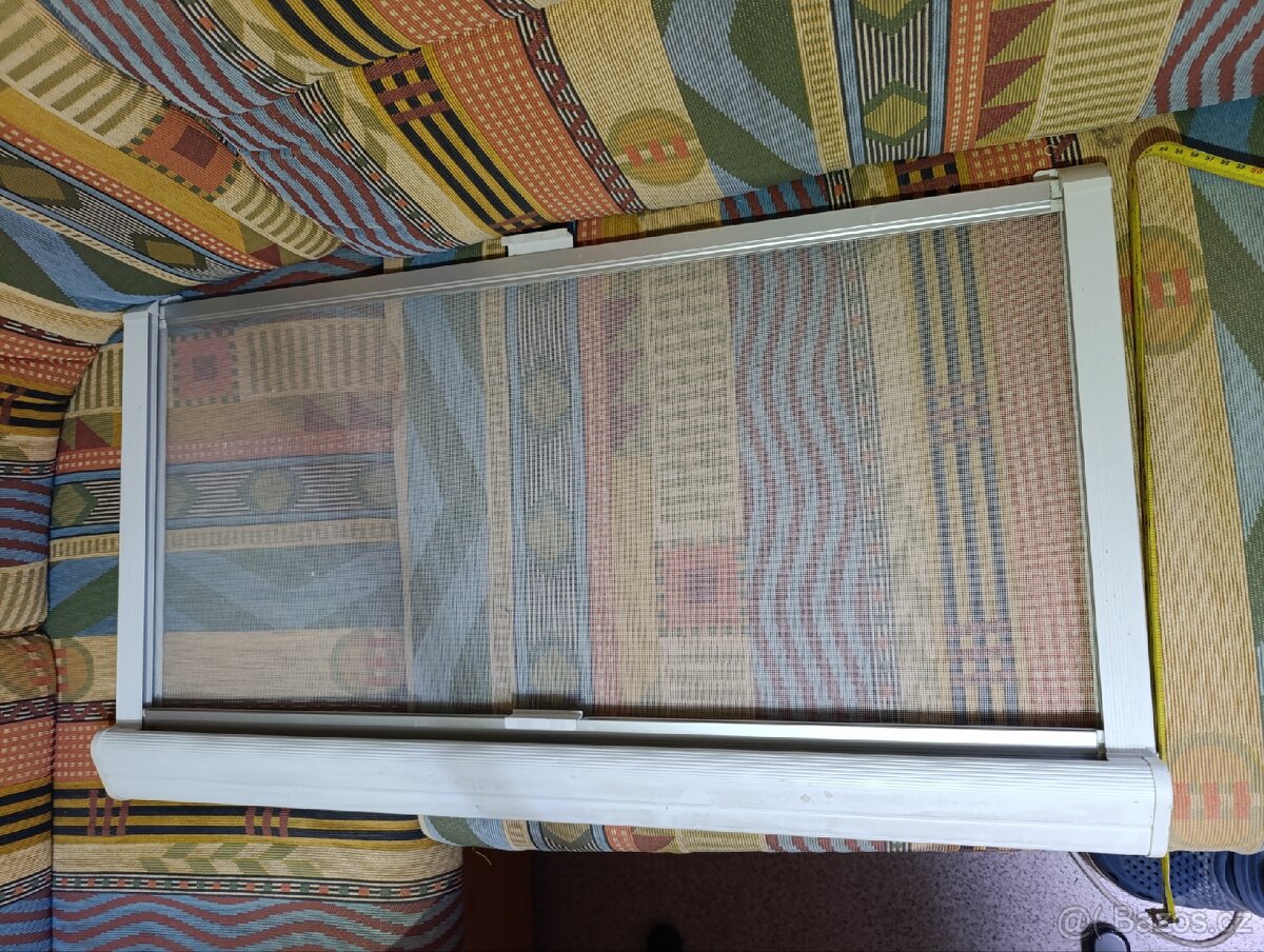 Roleta a síť proti hmyzu do karavanu - 2