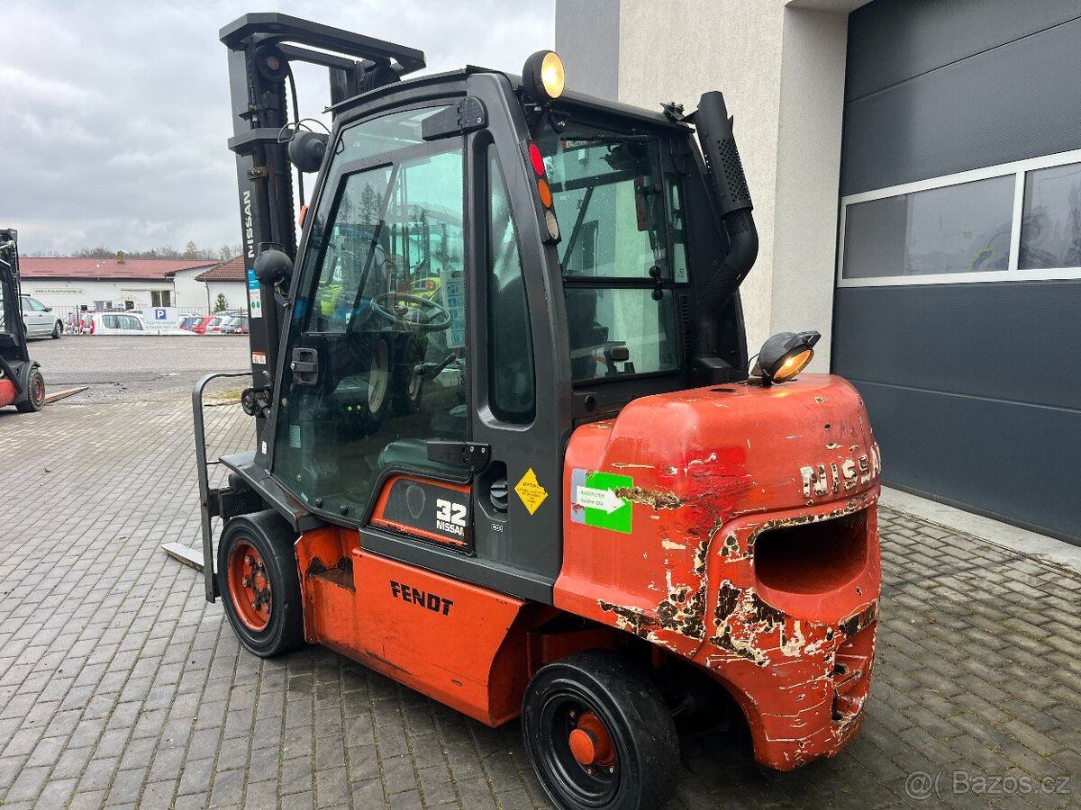 Vysokozdvižný vozík Nissan 32 - 2