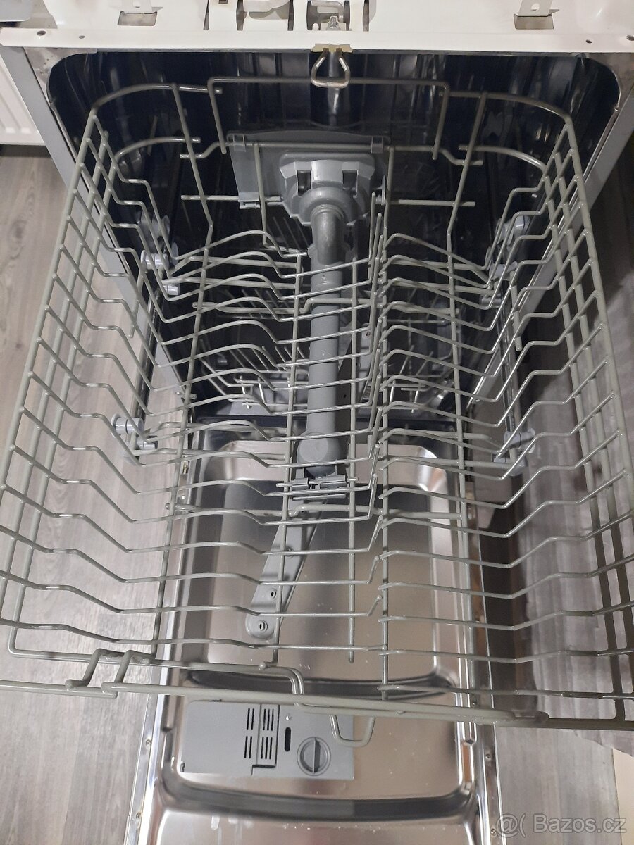 Myčka nádobí - 2