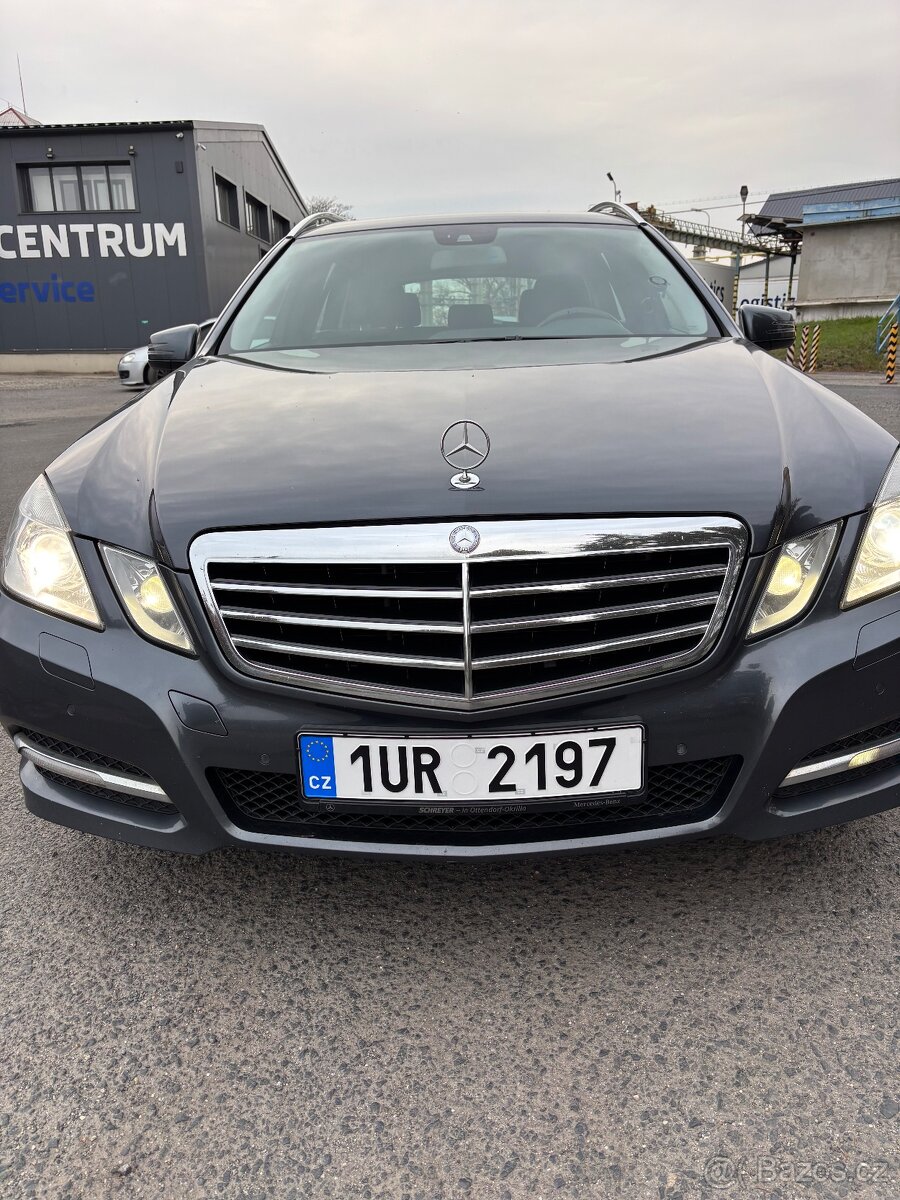 Mercedes W212 E220 - 2