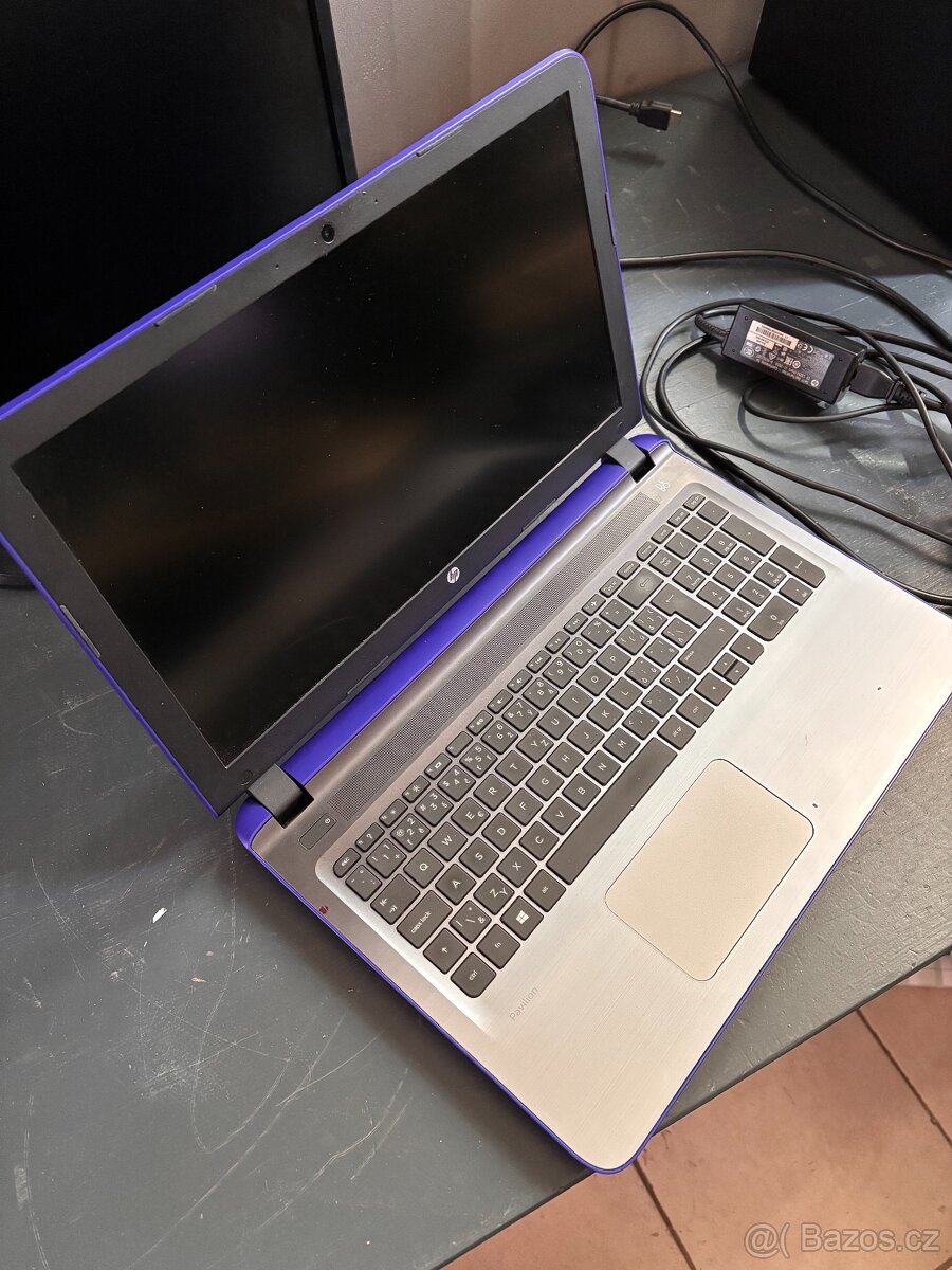 Elegantní ultrabook HP - 2