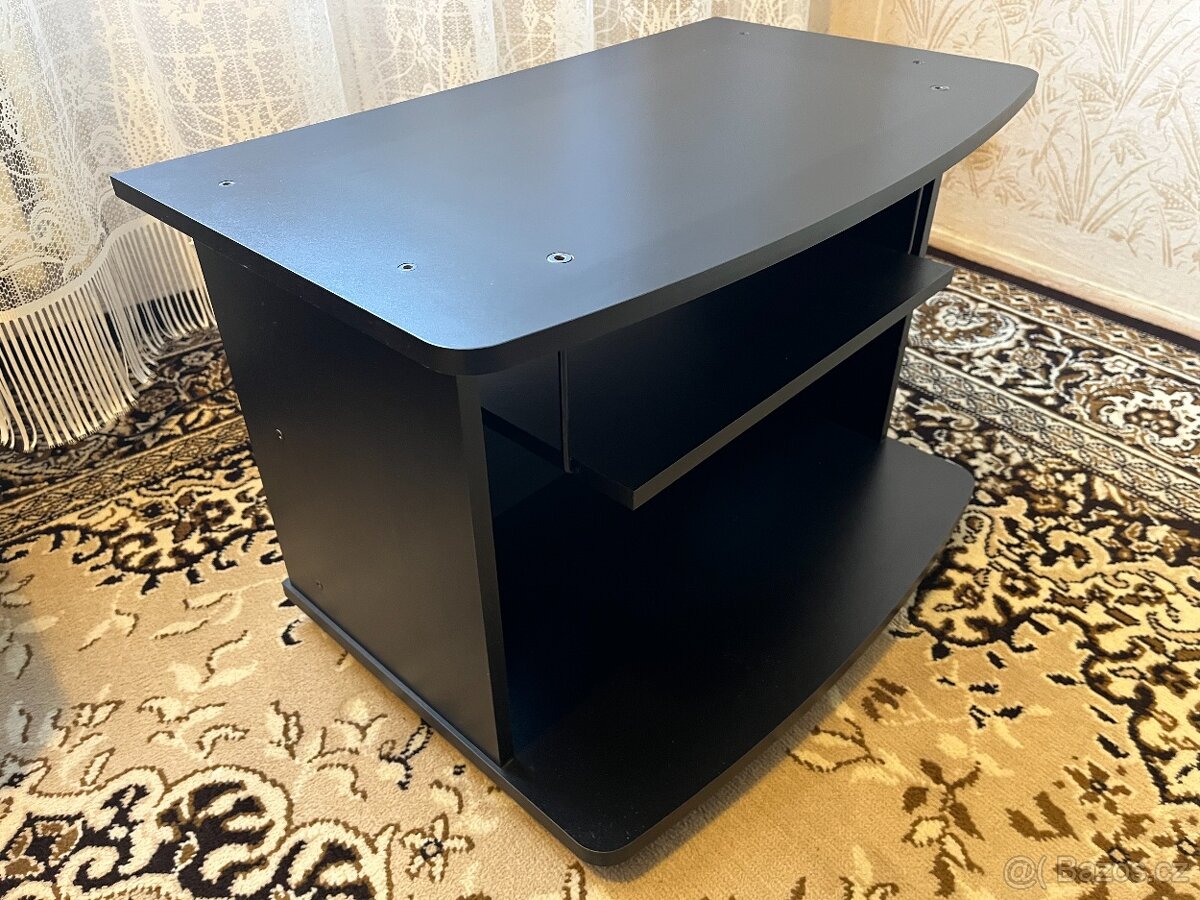 Stolek pod TV - 2
