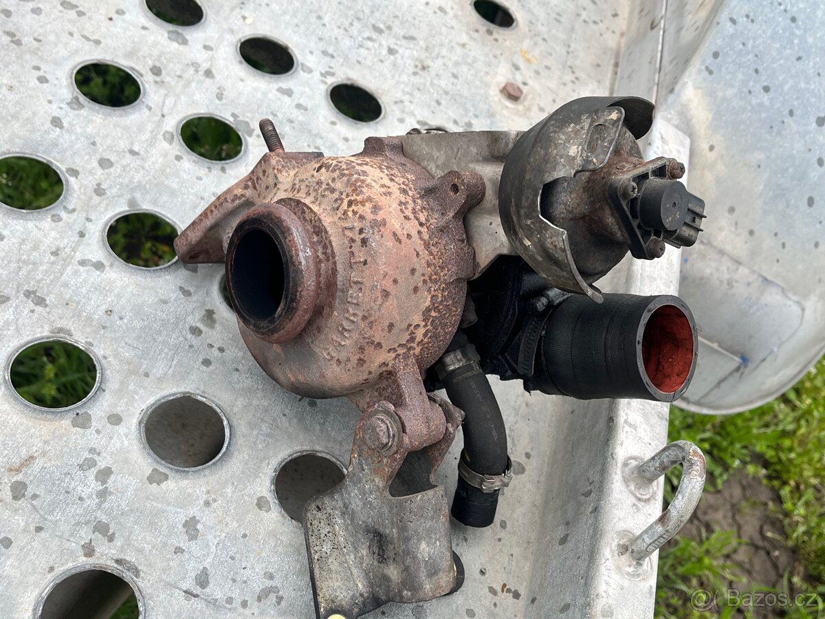 Turbo ford mondeo mk4 2.tdci 96kw - 2