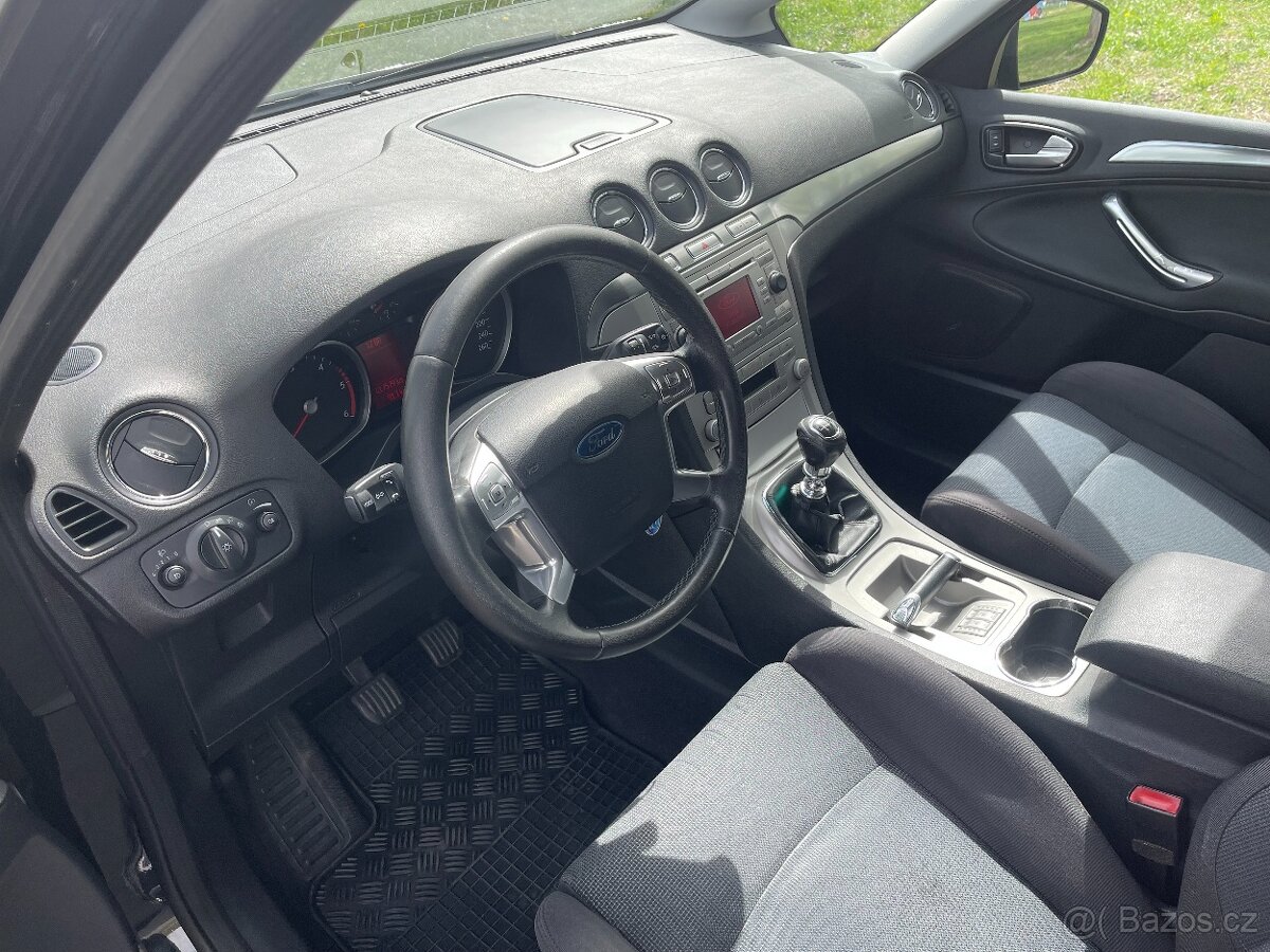 Prodám Ford S-Max 2.0 TDCi, 96 kW, r.v. 2007 - 2