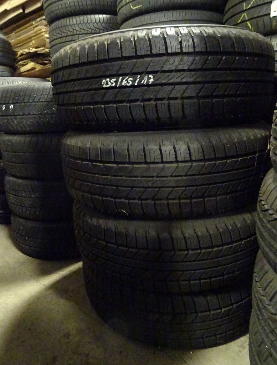 Celoroční pneu Goodyear Wrangler, 235/65/17, 4 ks, 9 mm
