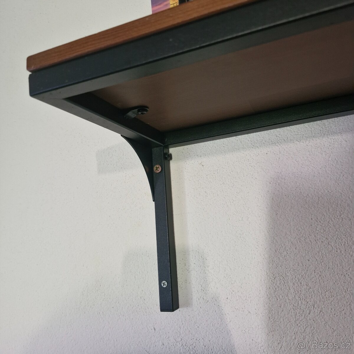 Nová nástěnná police Ikea - 2