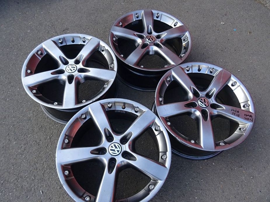 Alu disky Aluett na Škoda, VW, 17", 5x112, ET 35, šíře 7,5J - 2