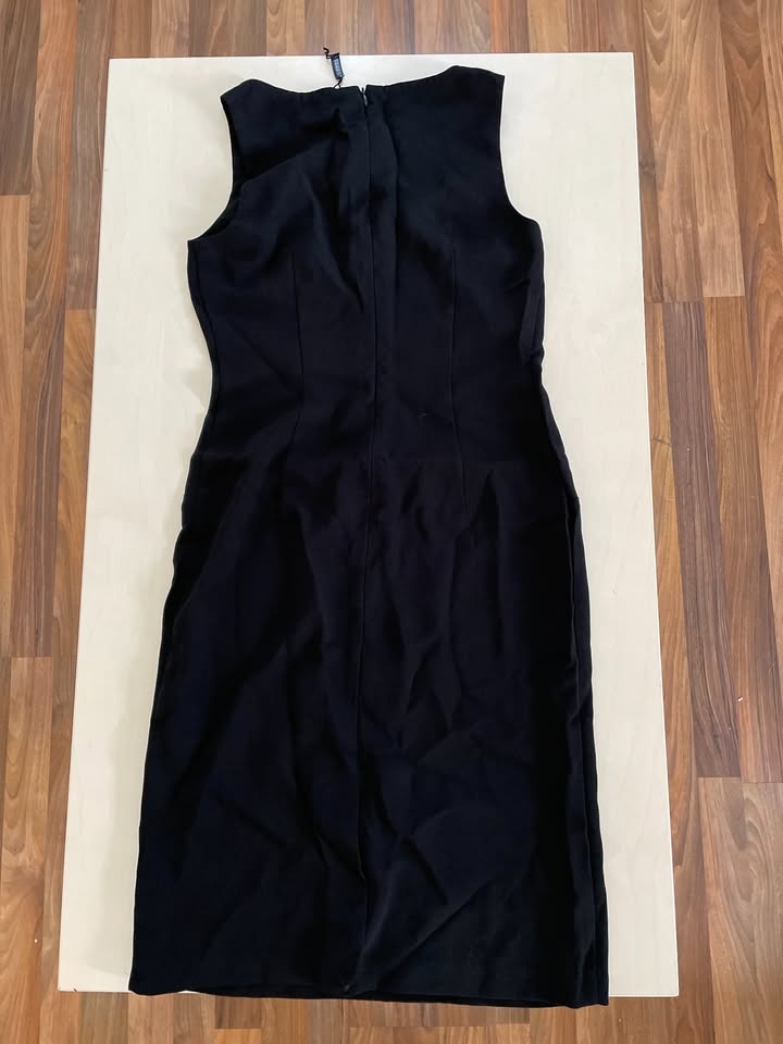 Nové černé pouzdrové šaty, vel M, ale spíše S-S/M, Papaya - 2