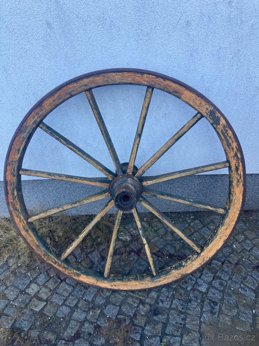 Dřevěné kolo, 1500,- za ks - 2