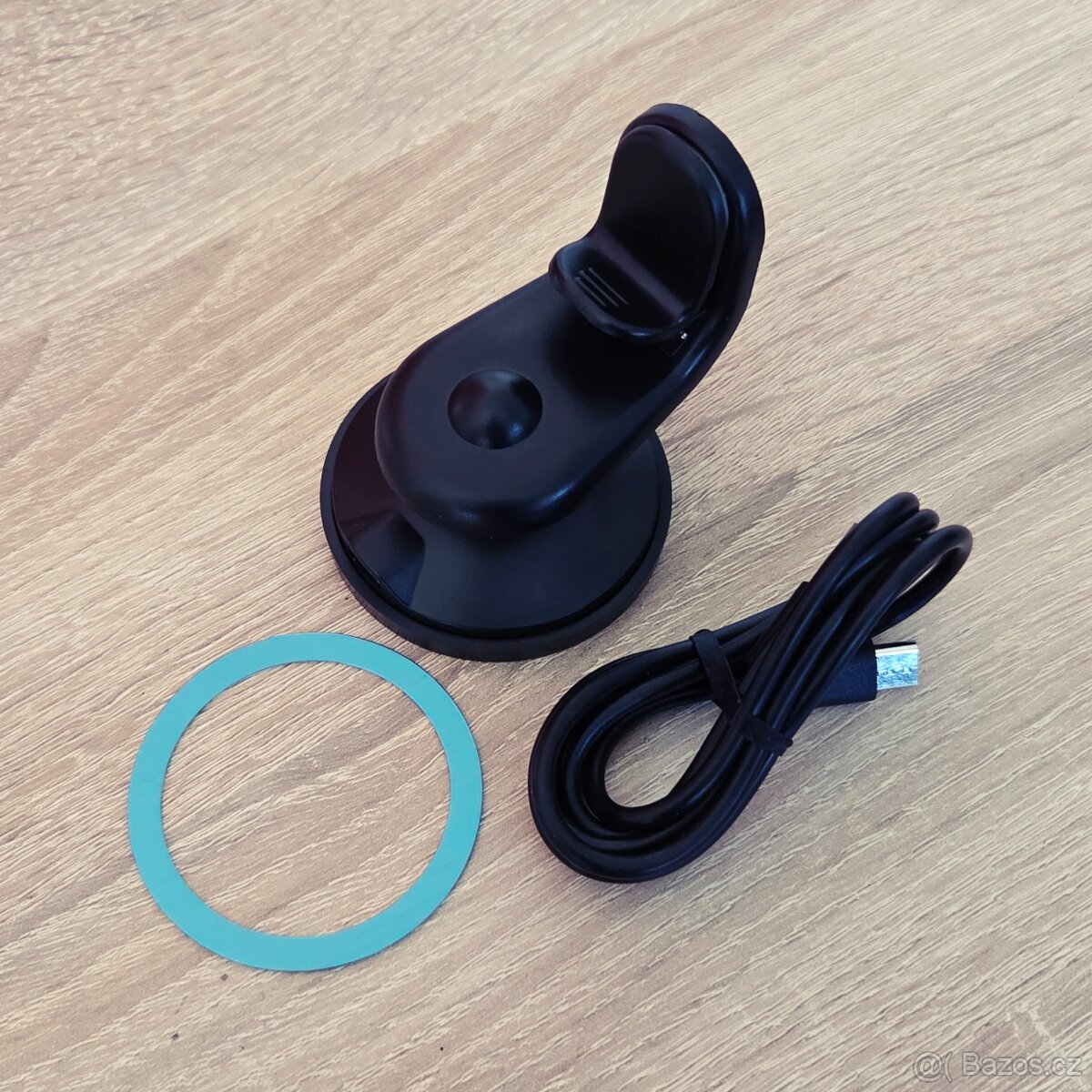 Magnetická nabíječka do auta - 2